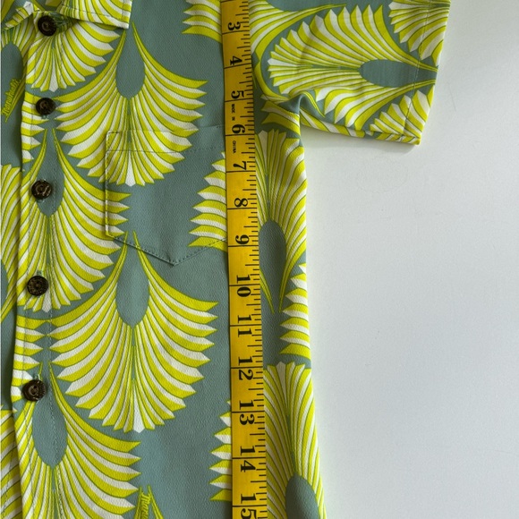 Manuhealii Boys XS Button Down Aloha Shirt Yellow White Gray - Picture 3 of 4